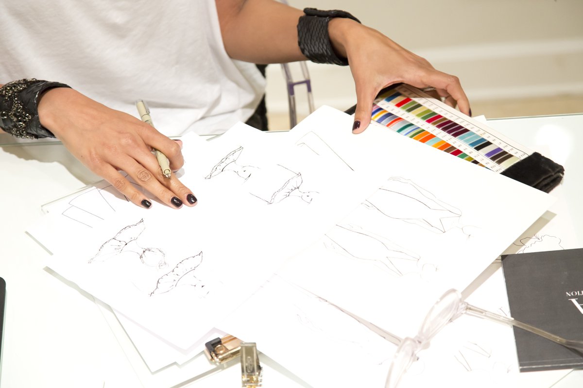 TeamMe7o's tweet photo. This up-and-coming #fashion brand is one you're going to want to know about. https://t.co/JjMTVpEfiI #style #Azeeza https://t.co/1ylMFGubua