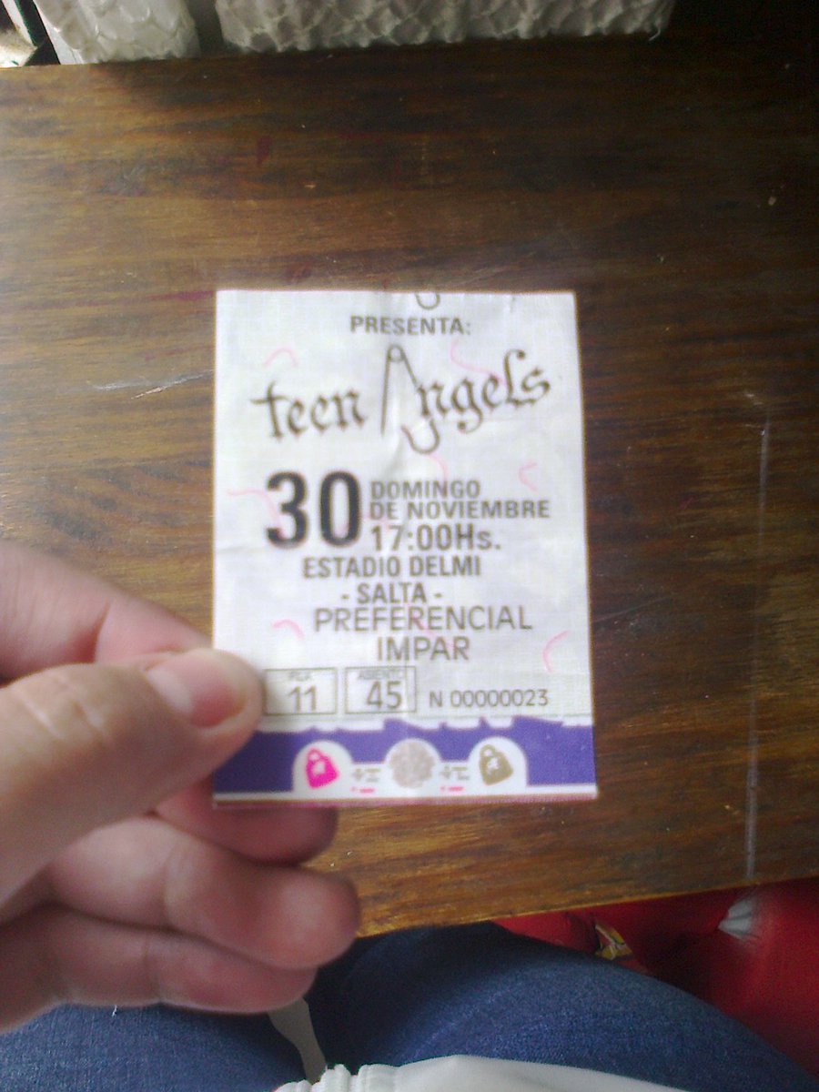 LaliPyP's tweet photo. Esto, es como ser LLAVES. @Majoespos @luftespos οΏ½οΏ½ π π π π #MMMBitch https://t.co/Kfh8cycwhC