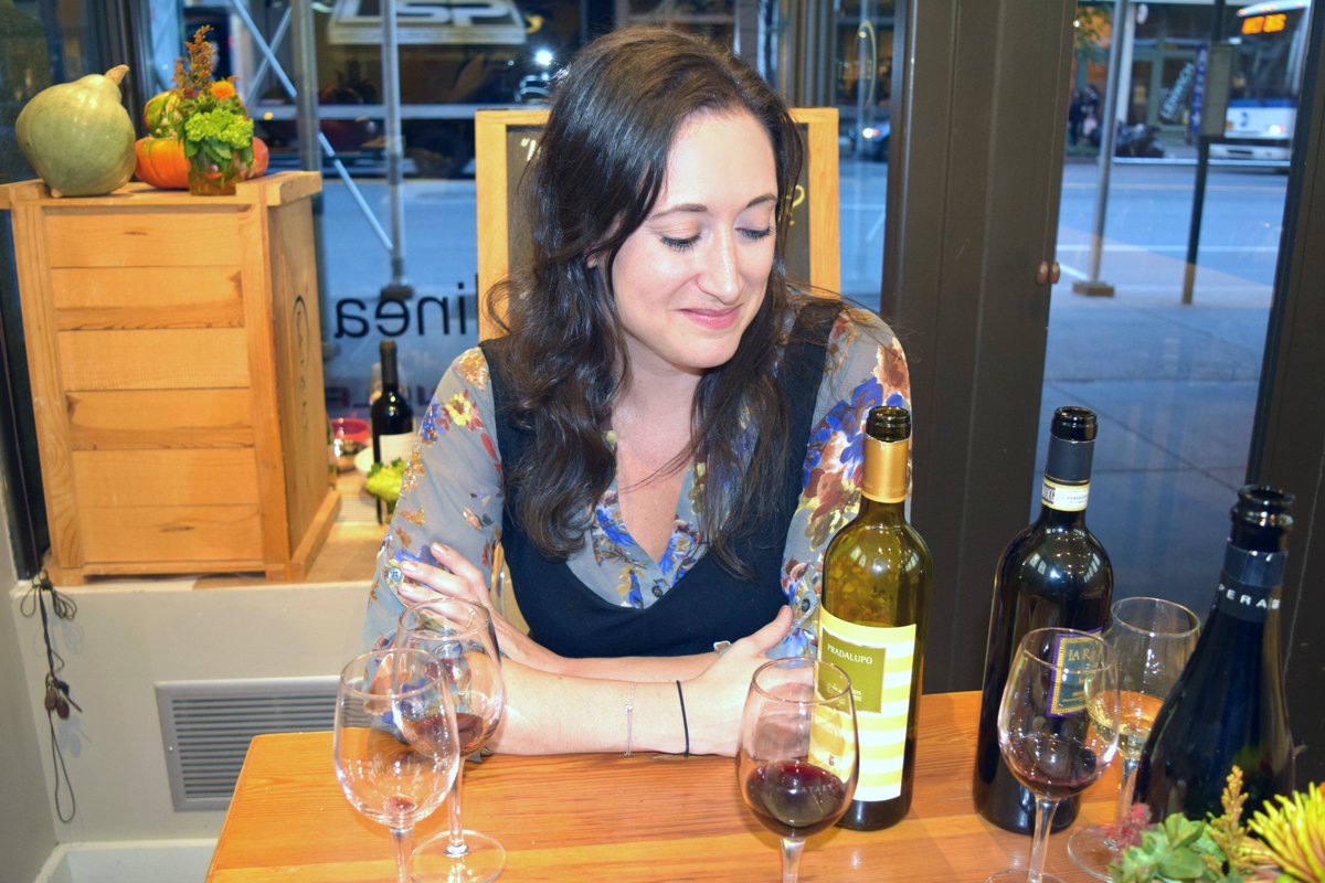 bitbyafox's tweet photo. The latest #FoxyFriends #BitByaFox blog post profiles @Eataly Beverage Director, Emily Hand! https://t.co/3ceFpnSjVh https://t.co/aJlSLDyHrY