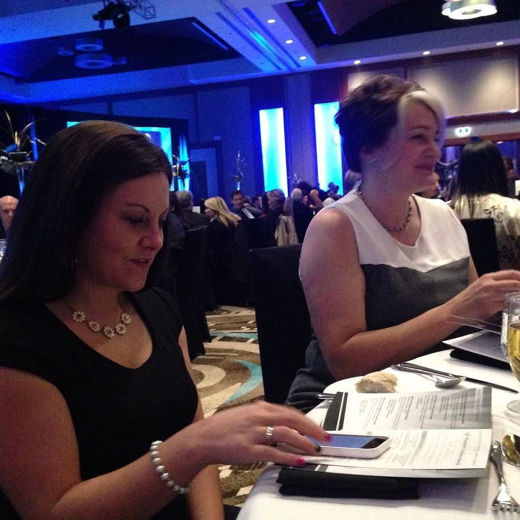 ShannonPratt's tweet photo. #businessprom w/ @hannahbethbell @katejennings0109 @peibwa https://t.co/pjhHWZfEcu https://t.co/j3liHVPvdW