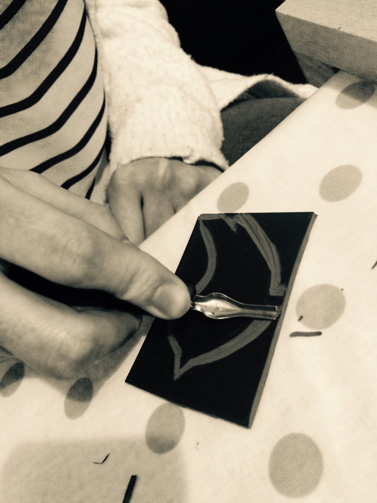 moseleycircle's tweet photo. Lino printing tonight! Get in touch 2 join the fun #moseley #@B14KingsHeath #@lovekingsheath #@MoseleyKHeath https://t.co/W0PeNgEKw1