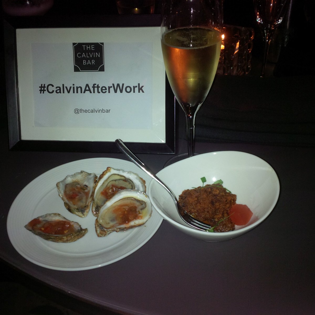 _fashionsavage's tweet photo. Apres work @TheCalvinBar @TrumpToronto. #CalvinAfterWork https://t.co/VdhO1P2ANb