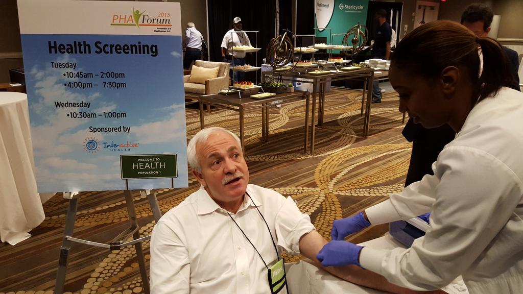 eFuturist's tweet photo. @fsgoldstein gets health assessment at #phaf15 exhibit hall by @interactivehealth @CareInnovations @PopHealthWeek https://t.co/PIVOi4fNYQ