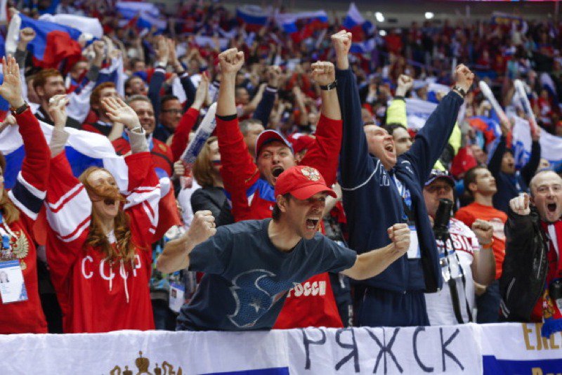 twentykhz's tweet photo. Why cheering loudly for your sports team won't help them win https://t.co/6ylcTmkyzt https://t.co/MqBHvh6kPK