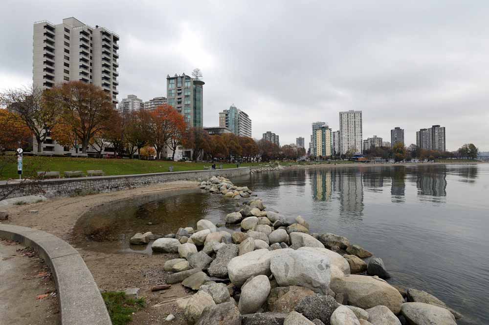 starvancouver's tweet photo. Vancouver’s West End wins best neighbourhood in Canada https://t.co/L45wBbbRV1 https://t.co/ImVZvFfMVt