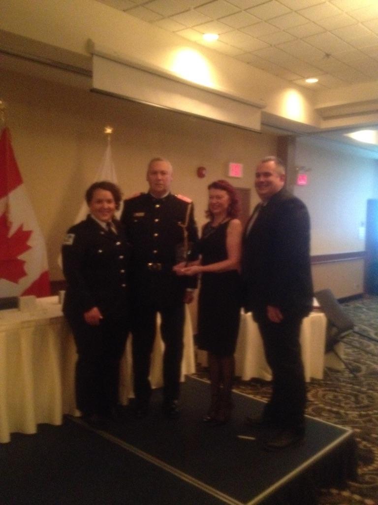 MBPHonourGuard's tweet photo. @wpgmedic19 @reesspence excepting the award https://t.co/WDKx3rYgr0