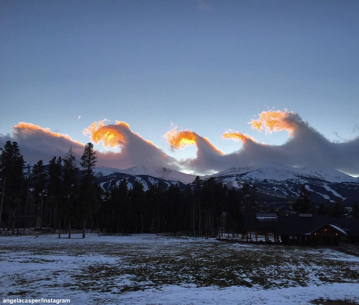 ABC's tweet photo. Stunning wave-like clouds form over Colorado: https://t.co/YbTJ5sguoH https://t.co/zaJvGVLRg0