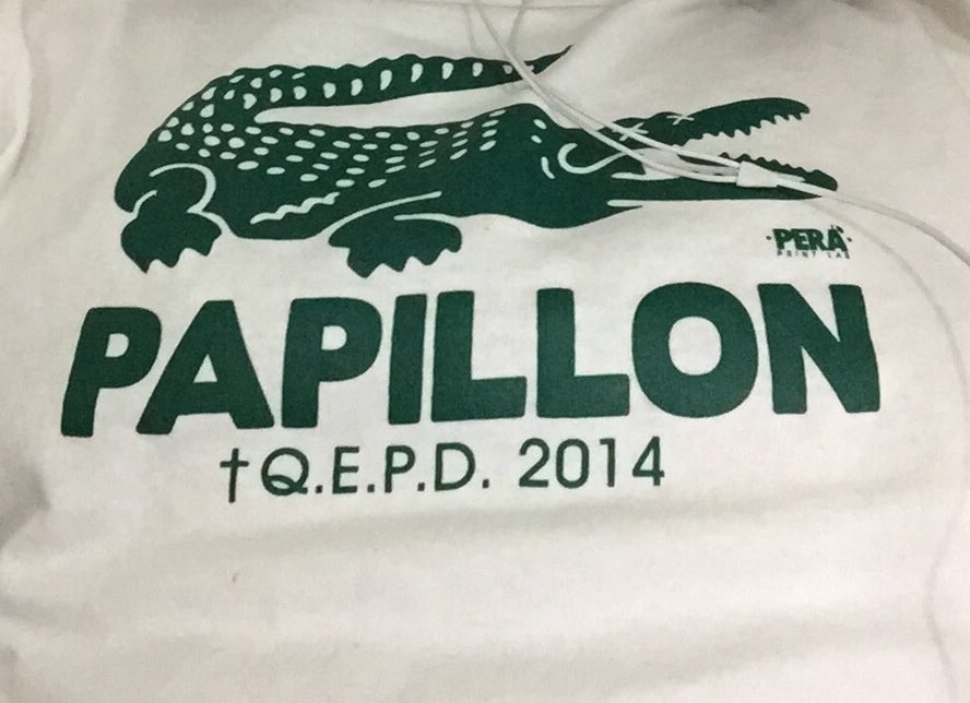 mirabal's tweet image. @PeraPrintLab @CambiaTiempo yo traigo hoy esa playera, jajaja no traigo uniforme al trabajo 😈