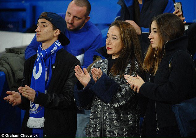 Jose Mourinho On Twitter Mourinho S Wife Matile Son Jose Jr And Daughter Matilde Jr Were All In Attendance At The Game Cfc Https T Co 5jcxyc2fo8