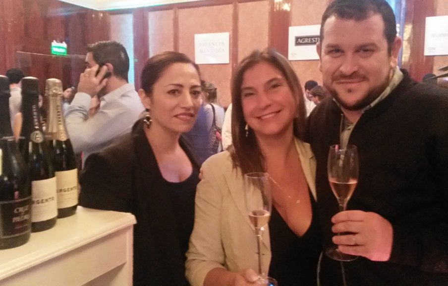 soniasommelier's tweet photo. Burblee... burblee...
#EsBienArgento #SparklingNights 
@AmiSommelier @GYanarelli 
Trabajando para @BarrelVinos https://t.co/JnxNBydnbE