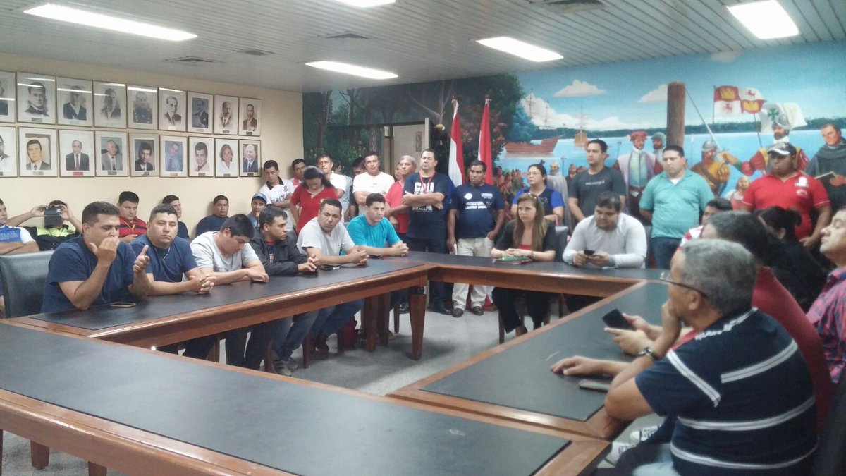 SitramaL's tweet photo. Manifestación por el reajuste salarial y mesa de trabajo de la PMT https://t.co/zDyrYNRhmX