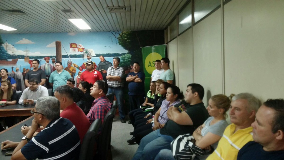 SitramaL's tweet photo. Manifestación por el reajuste salarial y mesa de trabajo de la PMT https://t.co/zDyrYNRhmX