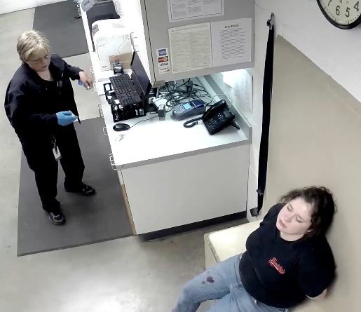 TcoleSNP's tweet photo. Here's a still from the video provided by the SPD, working to get full video on @StwNewsPress's website tonight https://t.co/c9uy8jzFD8
