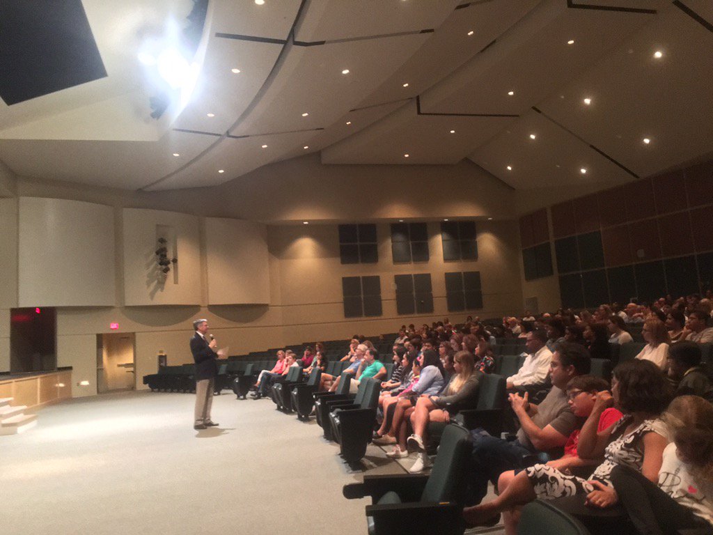 AtlanticIB's tweet photo. IB open house @ATL_Eagles  #IB @youngma_  presentation https://t.co/31P6CvxL44