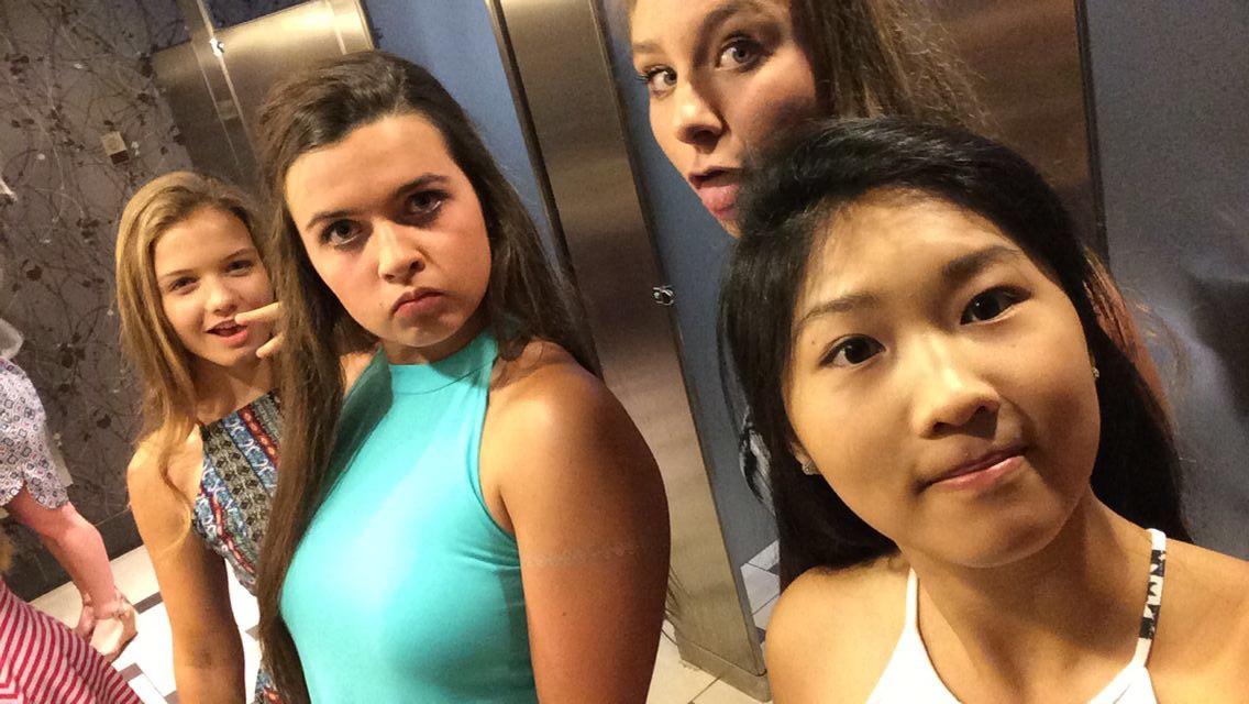 claire_412's tweet photo. HBD clura!! you rock hope bday was sick 👻😜👭 https://t.co/DiY6BUT2MK