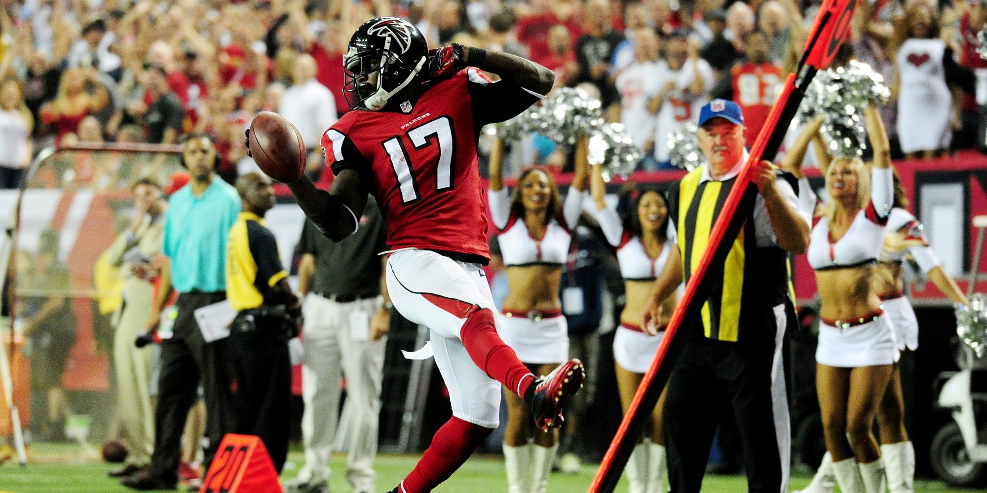 REmessage to wish Atlanta WR Devin Hester ( a Happy Birthday!! 