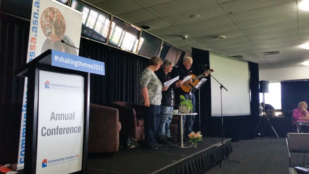 Karen_l3arrett's tweet photo. Fiona, Peter & Elizabeth #whatahoot ! #communitycentressa #shakingthetree2015 https://t.co/ekUr2uq6tL