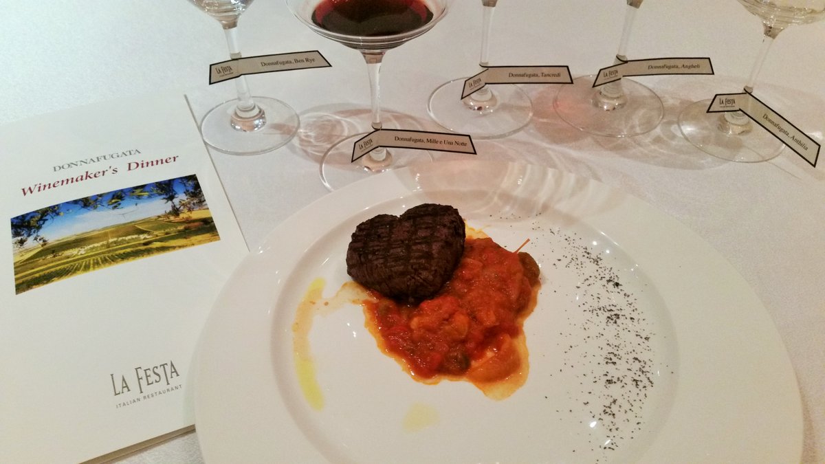GiuliaLaz_DF's tweet photo. Surprise from chef Min Su @ 메이필드호텔-MAYFIELD HOTEL during our @DonnafugataWine @ La Festa restaurant #MilleEunaNotte https://t.co/dW98PMZRCo