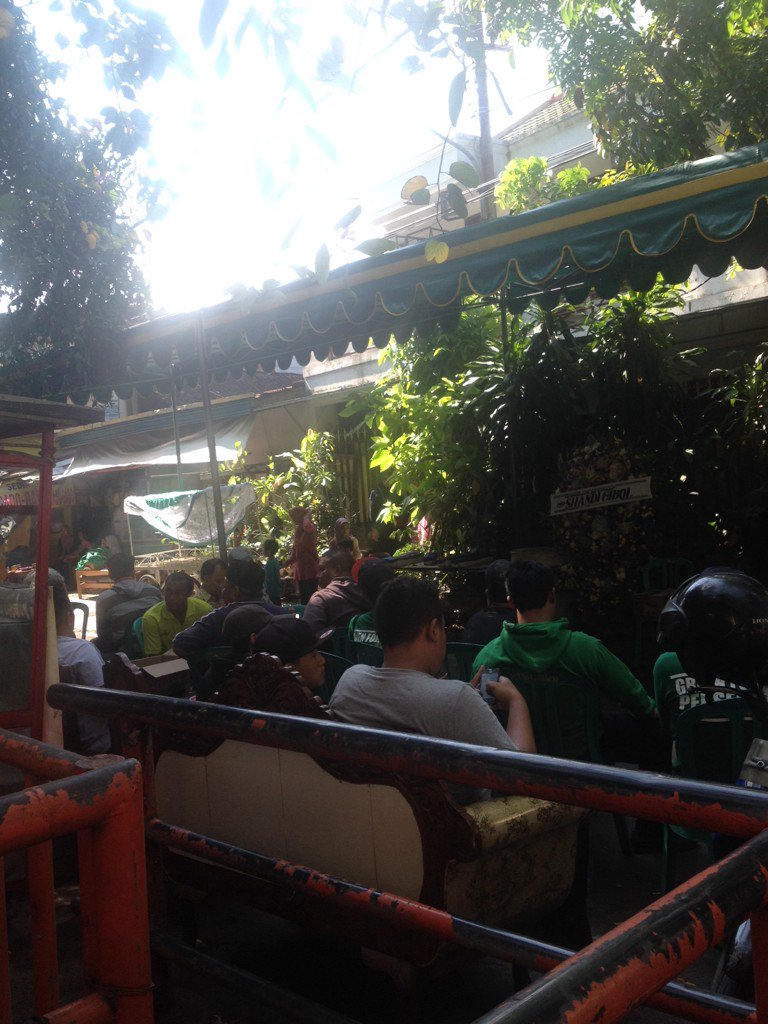 Rumah duka bapak supangat jalan mess karanggayam !!