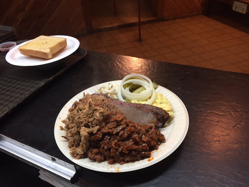 HickrHouse's tweet photo. That's a combo at the HH https://t.co/gFL4l2edcV