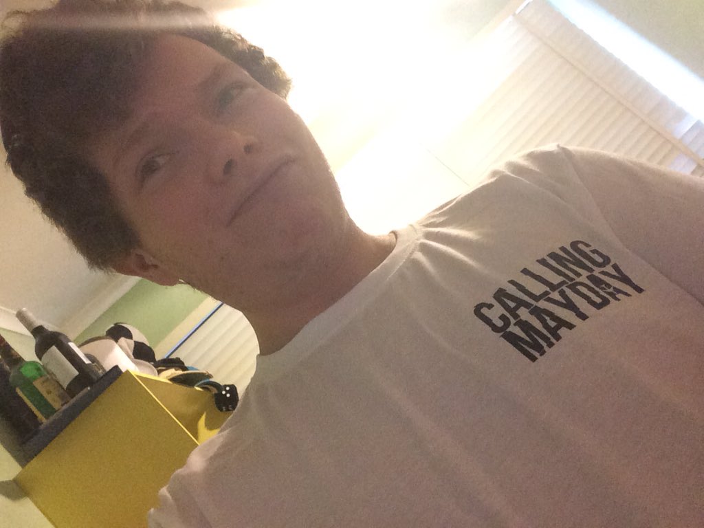 seedy_wombat's tweet photo. Supporting The Super Jesus tomorrow night. Stylish numbers like this will be available. #dutchangle #callingmayday https://t.co/yEDmWBSrdK