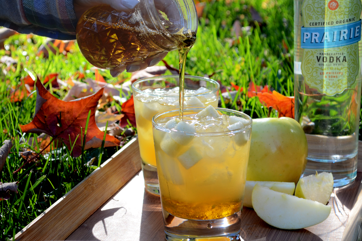 prairieorganic's tweet photo. Here’s proof a classic cocktail doesn’t go out of style. #SeedToGlass https://t.co/z85EjuQvx9