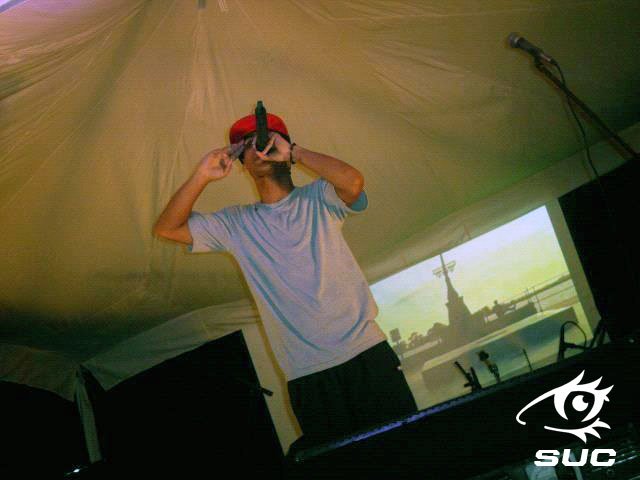 SucColectivo's tweet photo. Así se prendió la tarima con el mejor Hip Hop de Venezuela #BREN #CHECKO #KOKOPELLI #PEPEDELPATIO #EVIK https://t.co/MW6UrXpzQM