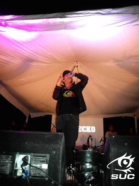 SucColectivo's tweet photo. Así se prendió la tarima con el mejor Hip Hop de Venezuela #BREN #CHECKO #KOKOPELLI #PEPEDELPATIO #EVIK https://t.co/MW6UrXpzQM