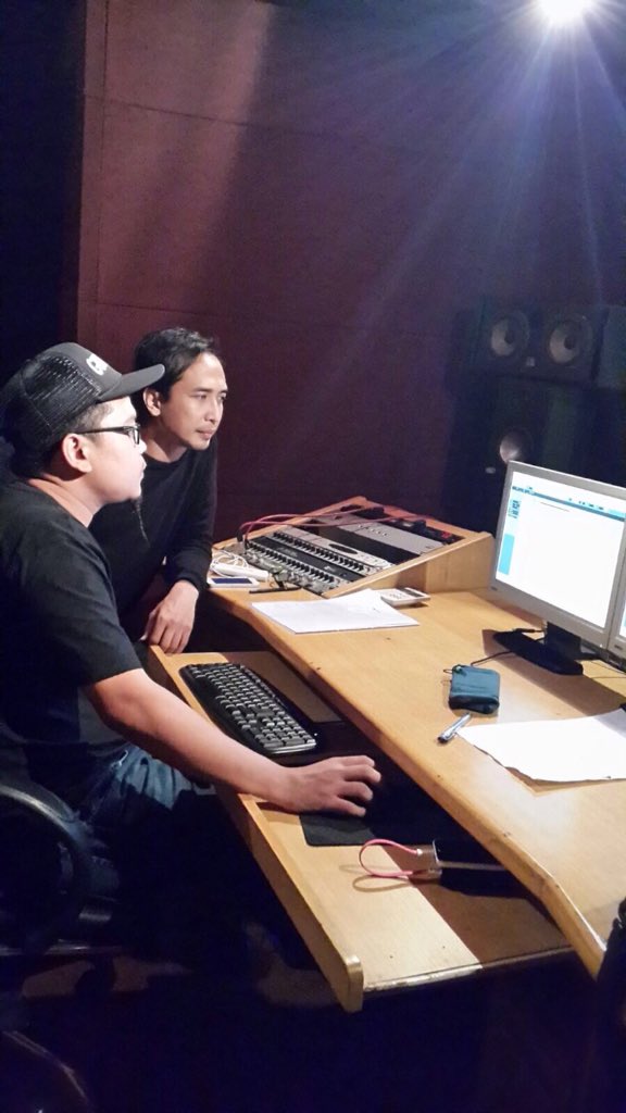 Starting new project with enuff limitation...<a href="/giTaRoni/">Gita Roni Chandra</a>