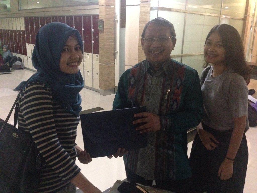 EBC_Company's tweet photo. Ada yg berhasih terjual 1 pcs ke dosen nih https://t.co/692a9FGD0D