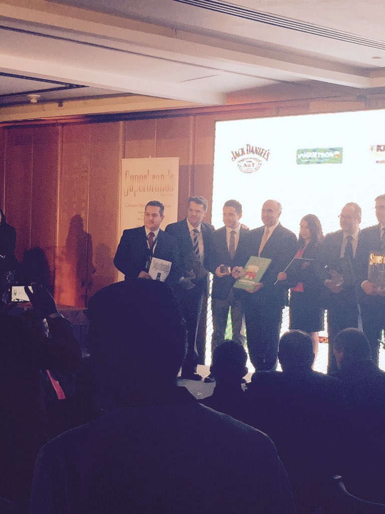 LeslieGMa's tweet photo. @NCRCorporation Mexico reconocimiento como #SoySuperbrand @SuperbrandsMX https://t.co/BnCg5KU81D