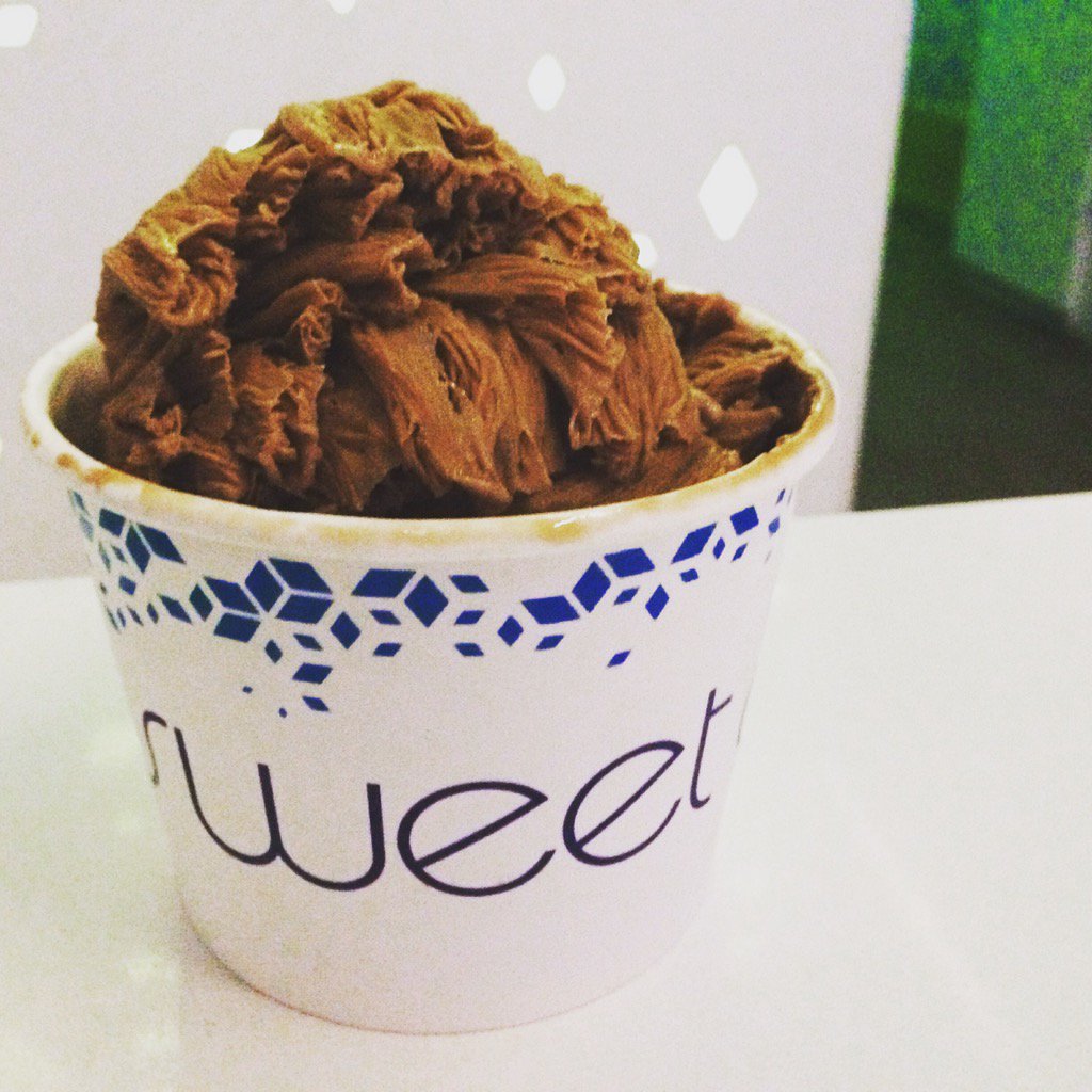SweetCrushIce's tweet photo. Milky ribbons of #espresso #shavedice #shavedsnow. #allnatural #coffee #lowcalorie #glutenfree #icecream #dessert https://t.co/WFbBA65J9E