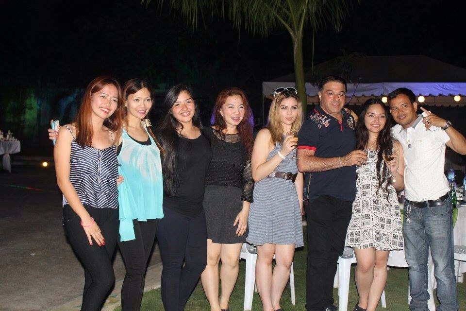 algendedios's tweet image. #TBT twins birthday! Fun bonding family Vacation!