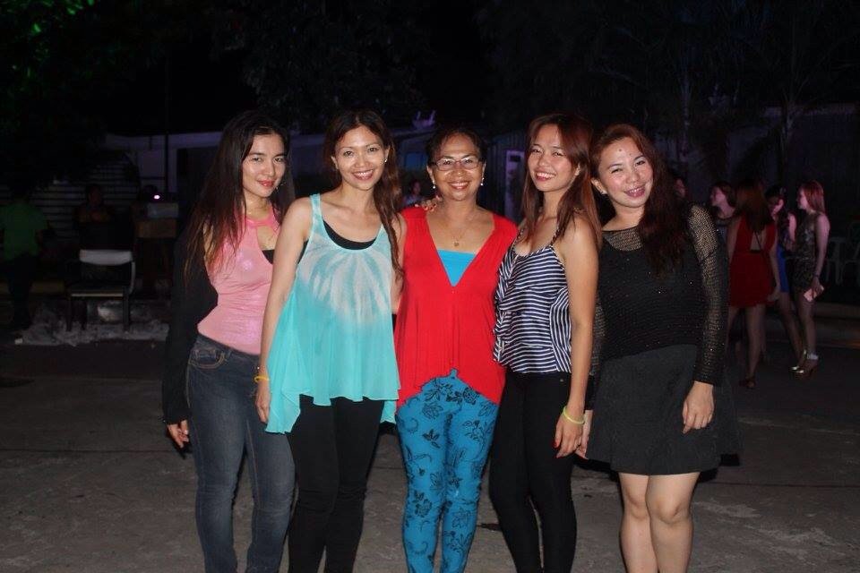 algendedios's tweet image. #TBT twins birthday! Fun bonding family Vacation!