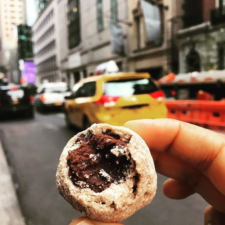 FoodPornDoctor's tweet photo. #Must_RT_Follow Here is yet another explosive dessert from Momofuku! This little ball pack… https://t.co/1QHY2BwSUF https://t.co/vgo1WvJuYW