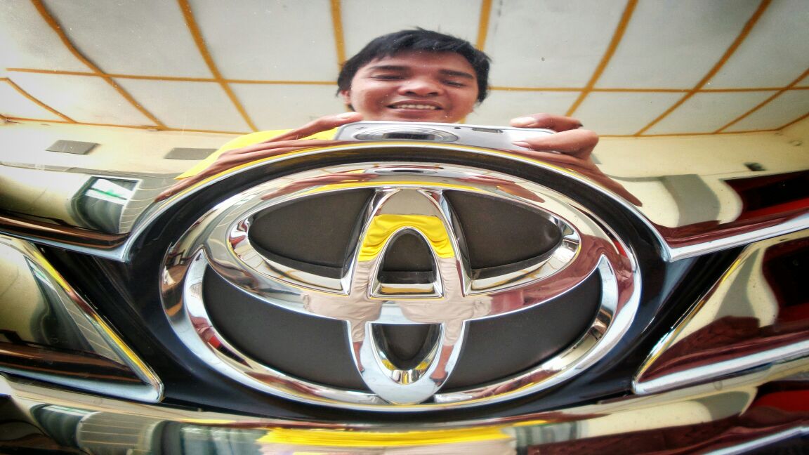 Are You Toyota? @ Summarecon Mall Bekasi Nov 28th 2015 #ToyotaJamboree2015 #AXIC <a href="/toyotaID/">Toyota Indonesia</a> <a href="/AXIC_Cleopatra/">AXIC_Cleopatra</a> <a href="/AXICinfo/">infoAXIC</a>