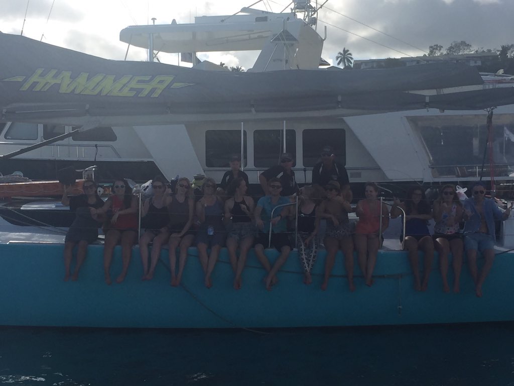 RachERedding's tweet photo. Sailing with #ProSail at Airlie Beach!! 2 night sailing excursion!! So much fun!!! #TheHammer @Contiki https://t.co/uM4wRzKV1c