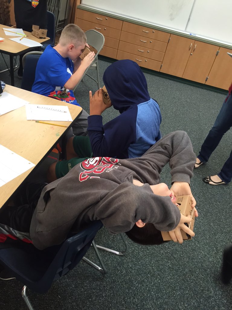 MsMoran14's tweet photo. Room 14 loved our Google expedition! #pennpanthers https://t.co/5Js37A4dxm