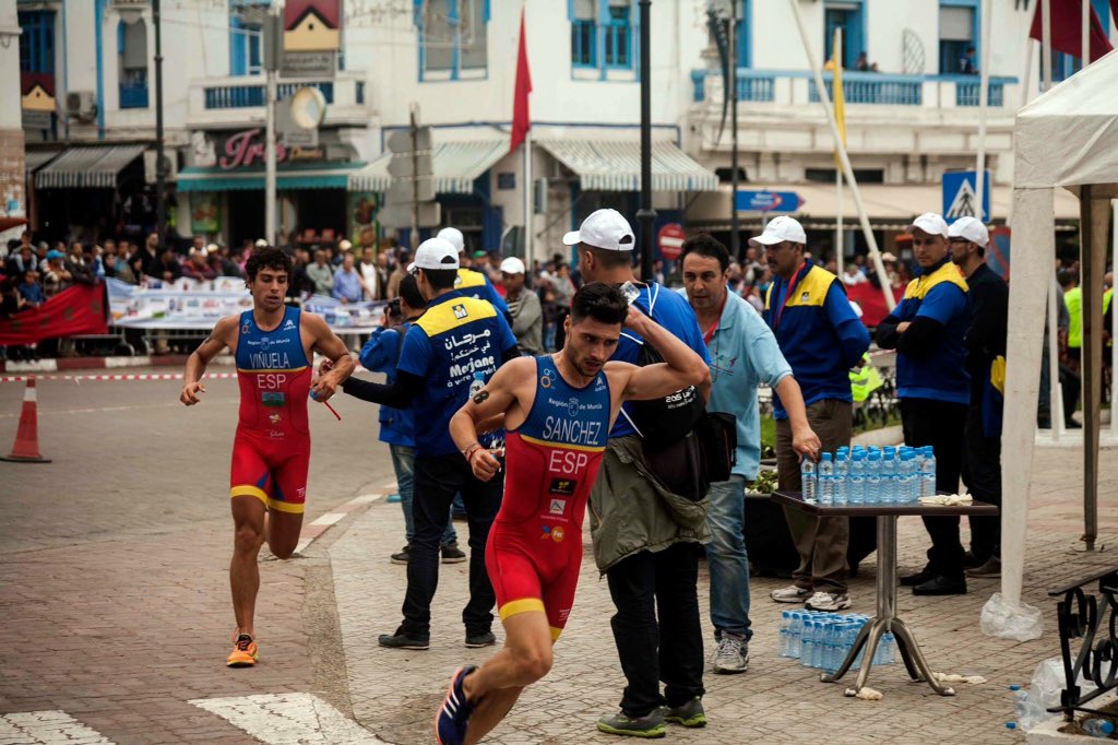 Triatlonlarache's tweet photo. #TRIATHLONLARACHE #ATU #SPRINT #AFRICANCUP #MOROCCO #24OCT2015 🇲🇦🇲🇦🇲🇦🇲🇦 https://t.co/Zxdt6b5ABu