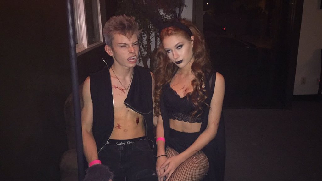 realmaddyfox's tweet photo. #tb to Halloween haha https://t.co/EPv8MfWL1S