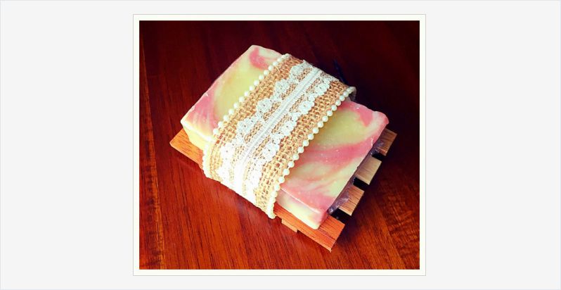 ShadowDogDesign's tweet photo. Handmade #soap & cedar soap dish #gift set by #SudzyBums! #CJLinkUp https://t.co/4tGLT6IWss https://t.co/IjV8JzfIuq