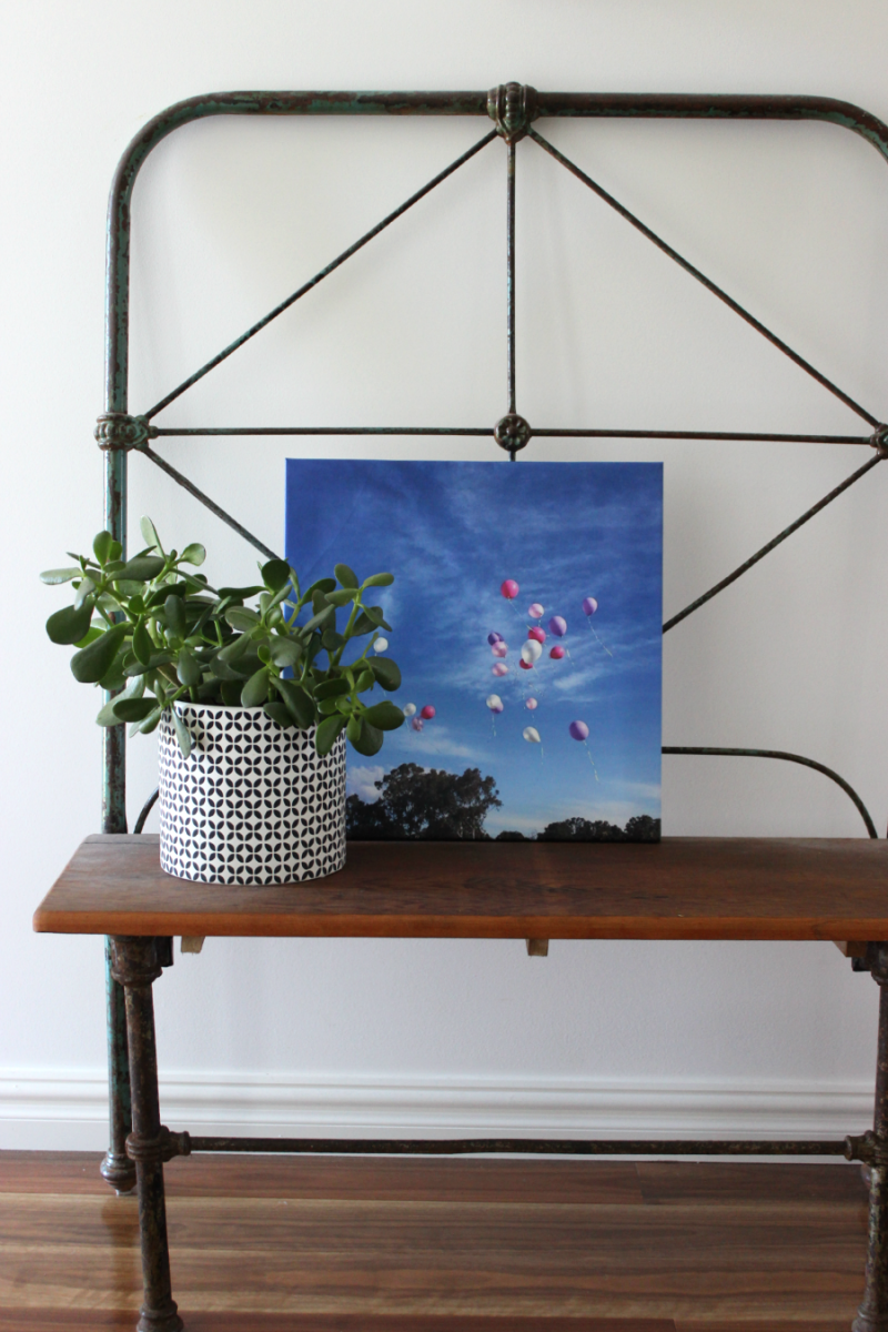 PhotoBoxAU_NZ's tweet photo. .@Katrina_tweets has come up with some great tips to give your home a bit of #PhotoBoxmagic https://t.co/PAgu2AFCam https://t.co/4m13QASkZD