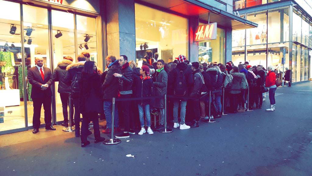hmswitzerland's tweet photo. GOOD MORNING #HMBALMAINATION #happyshoppping in Zurich! https://t.co/SsFnVKGLYQ