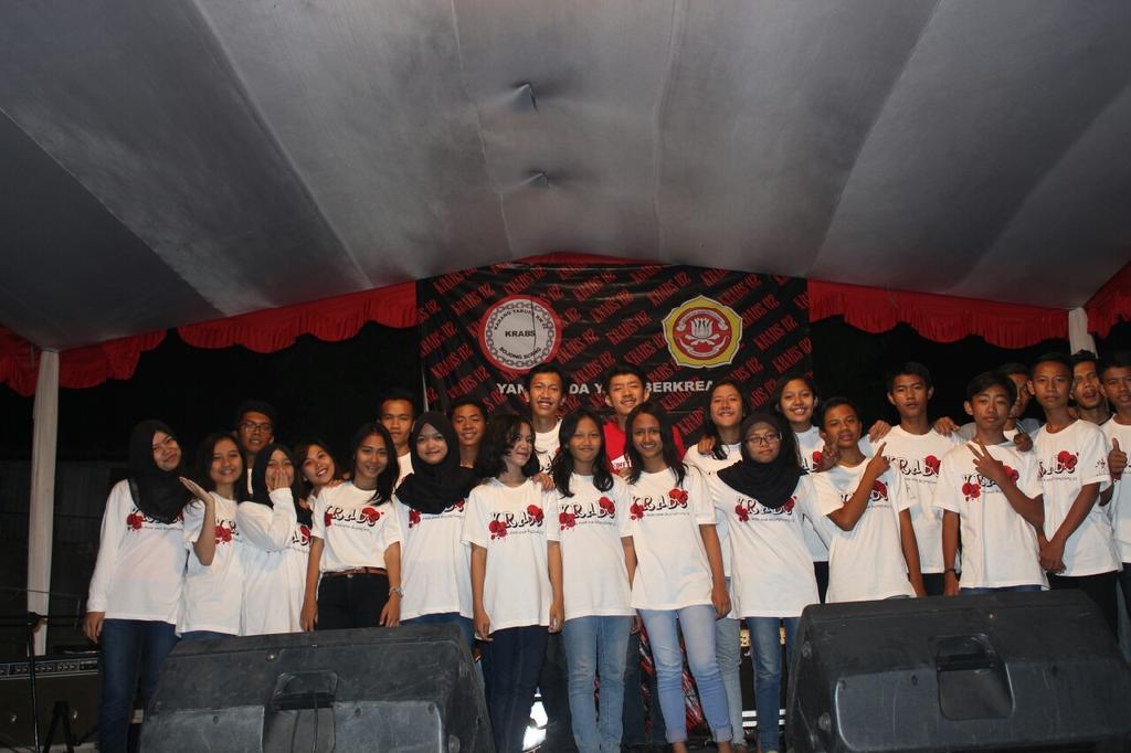 krabs02's tweet photo. Crew #kampungkrabs2015 https://t.co/NJO19lDMuL