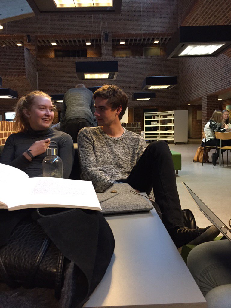 IdaLth1's tweet photo. velsignet med Twitter Kongens selskab endnu engang #blessed https://t.co/sKVZxH03hS