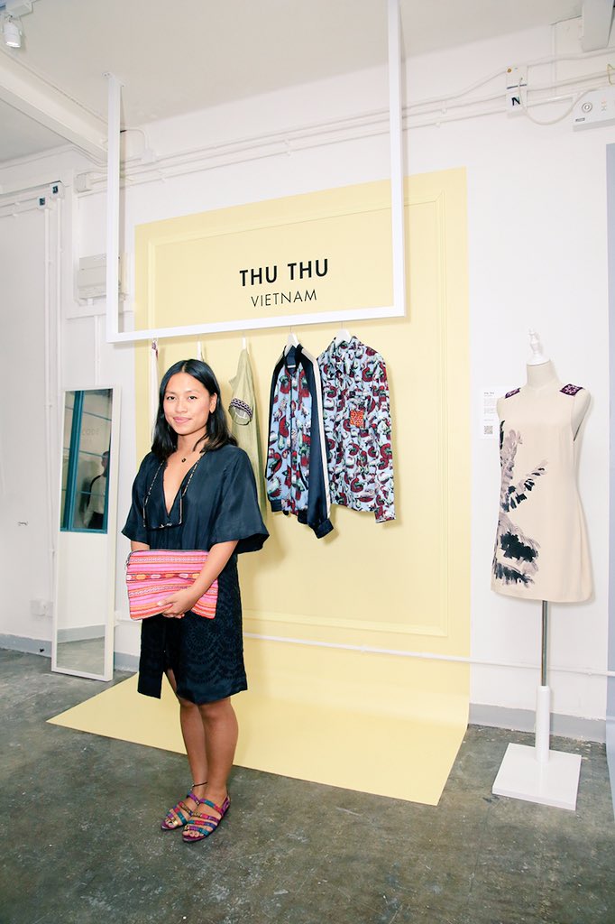 yoox's tweet photo. Eco-fashion talents @kensamudio, #ThuThu and @renlisu present their #SS16 collections in Hong Kong. #yooxestethica https://t.co/QrHAFgyQpB