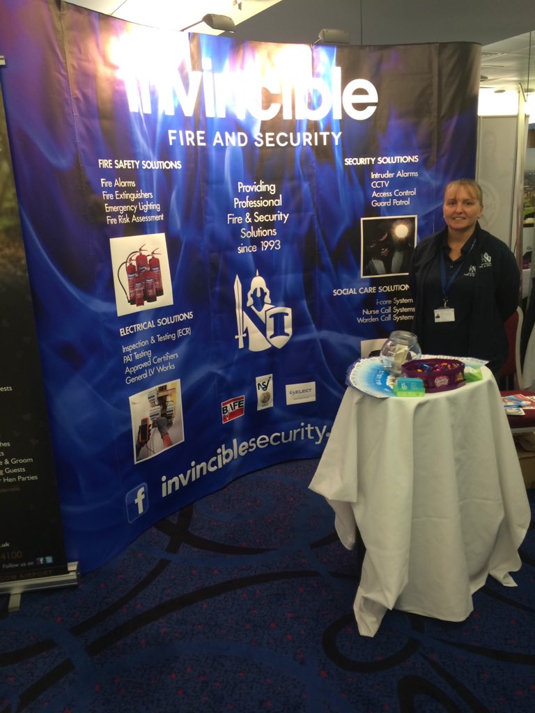 AlarmedBulldog's tweet photo. Invincible at #EXPO #Hampden #GlasgowFireworks https://t.co/KMuOqqUy4i