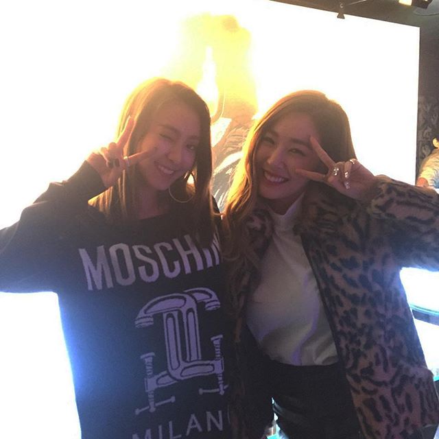 tiffaniyyoung's tweet photo. Me #티파니 #x0lovestephi #Tiffany #소녀시대 and #Sistar #Bora @borayasstr  https://t.co/aM0J7aA1VF
