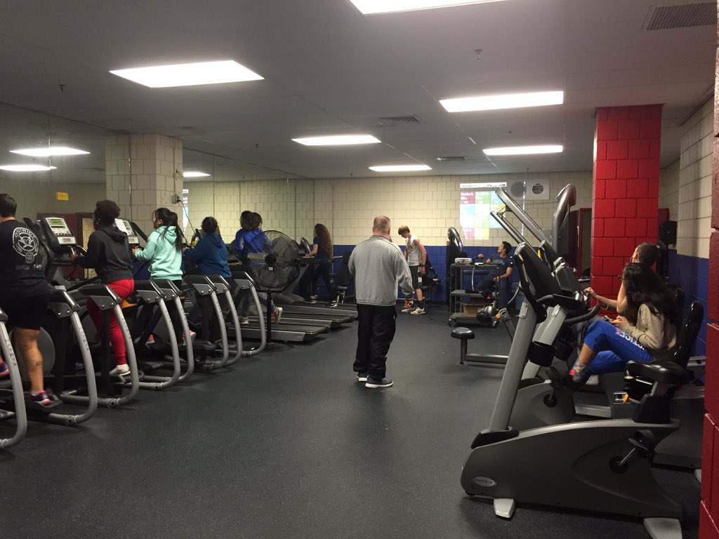 SPSHealth_PE's tweet photo. "That was the hardest I've ever worked out in here"- senior at SHS #HRmonitors #quantifyingeffort https://t.co/Bfr86DDAWL