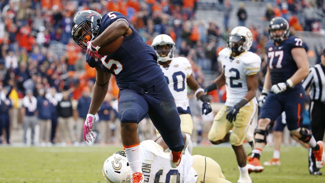 brianjleung's tweet photo. Hoos head to Miami to face the one team that London has beaten consistently. #hoosfootball https://t.co/7ty5dVG42P https://t.co/9IIGfwxlYh